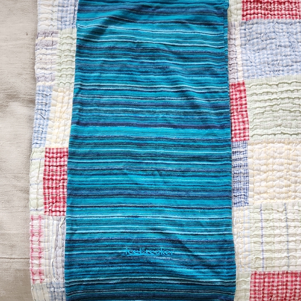 O/S Icebreaker Teal and Navy Striped Flexi Chute Neck Gaiter